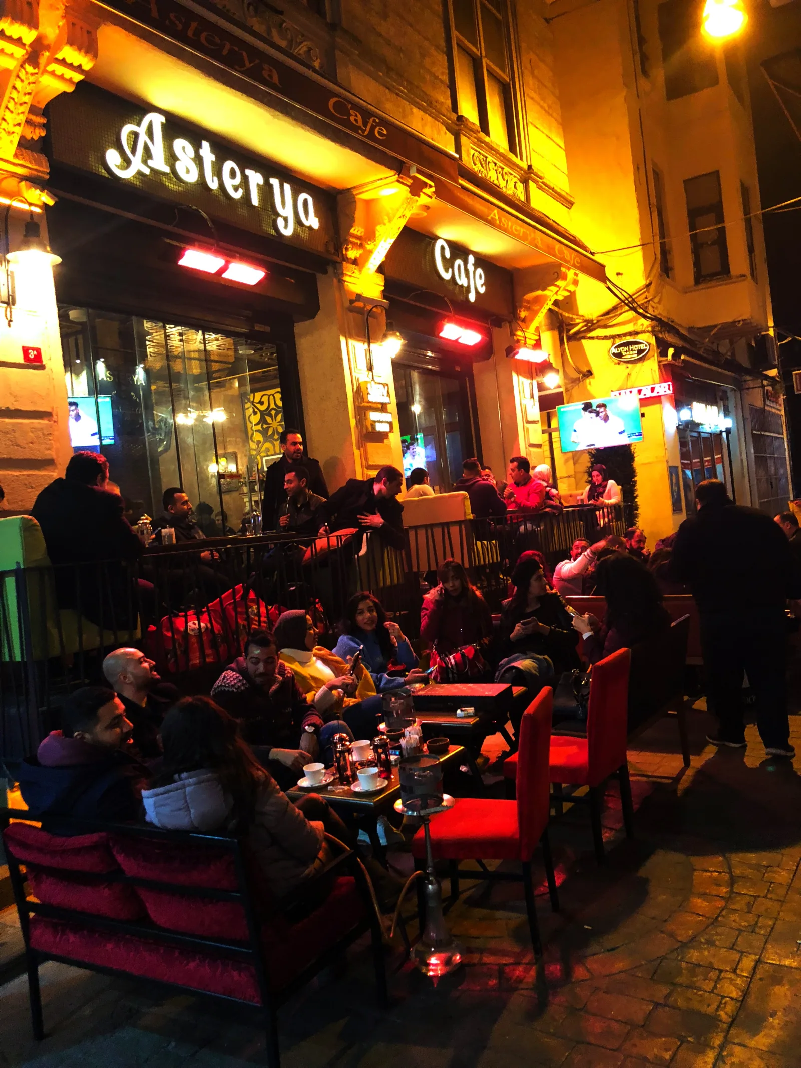 Nargile Cafe Asterya, Beyoğlu