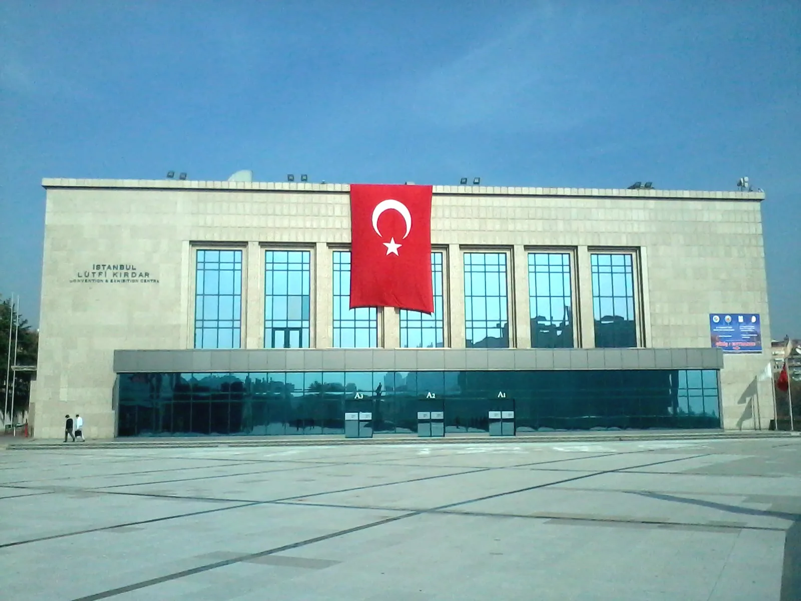 Lütfi Kırdar Kongre ve Sergi Sarayı, Şişli, İstanbul — Tarihi Yapı