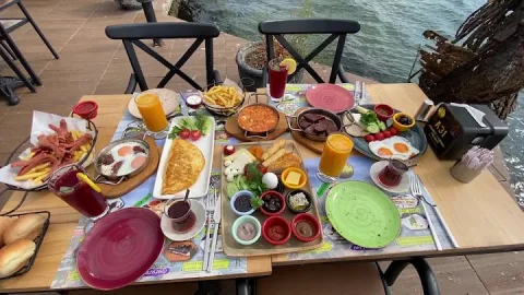 Yeniköy Spor Kulübü Sahil Kafe Restoran, Sarıyer