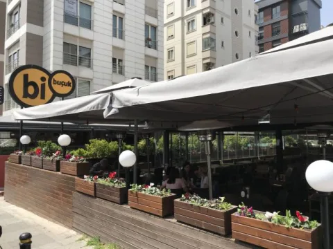 Bi'Buçuk, Kadıköy, İstanbul