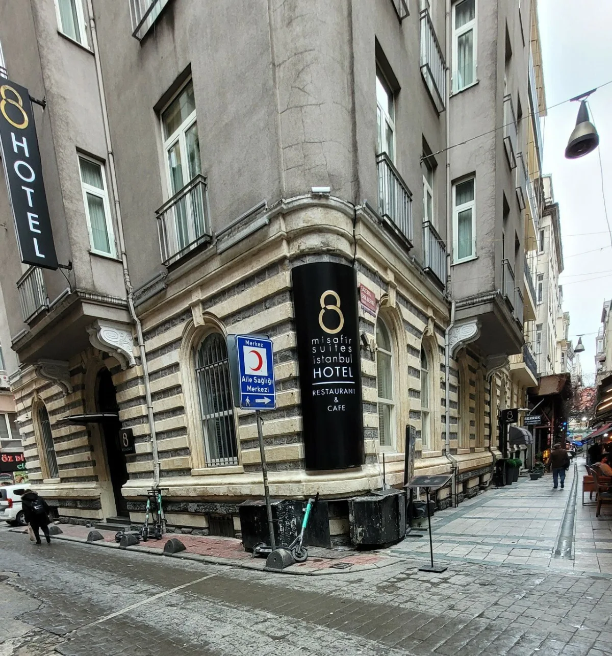 Cafe 8 Nargile, Beyoğlu, İstanbul — Kafe ve Pastane