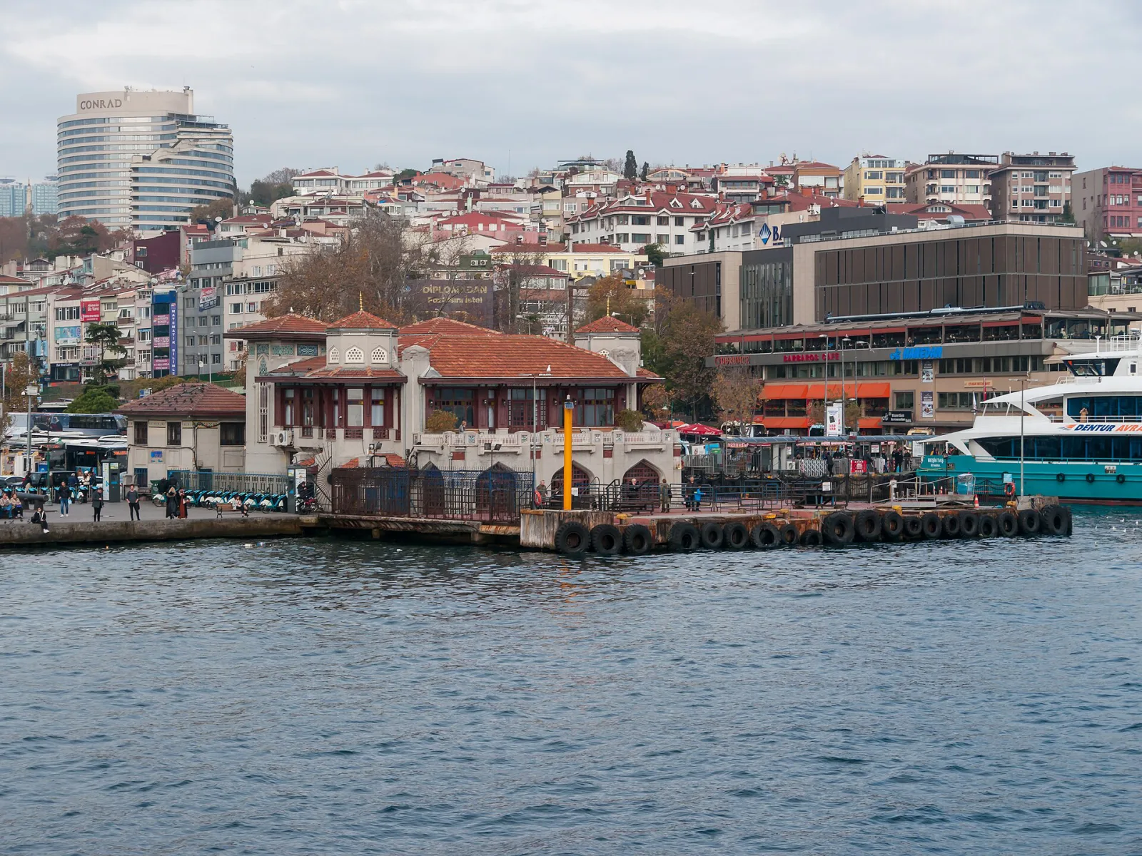 Conrad Istanbul Bosphorus, Beşiktaş, İstanbul — Otel