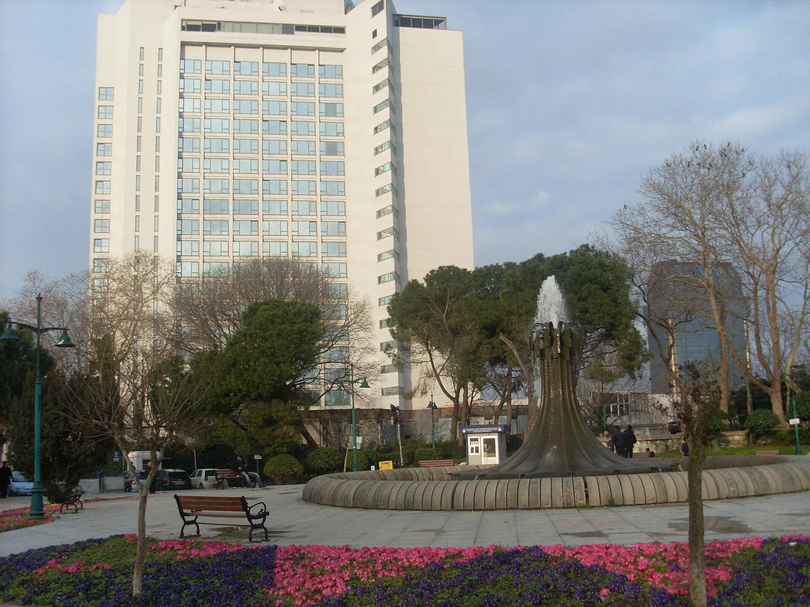 Taksim Gezi Parkı, Beyoğlu, İstanbul — Park ve Doğa