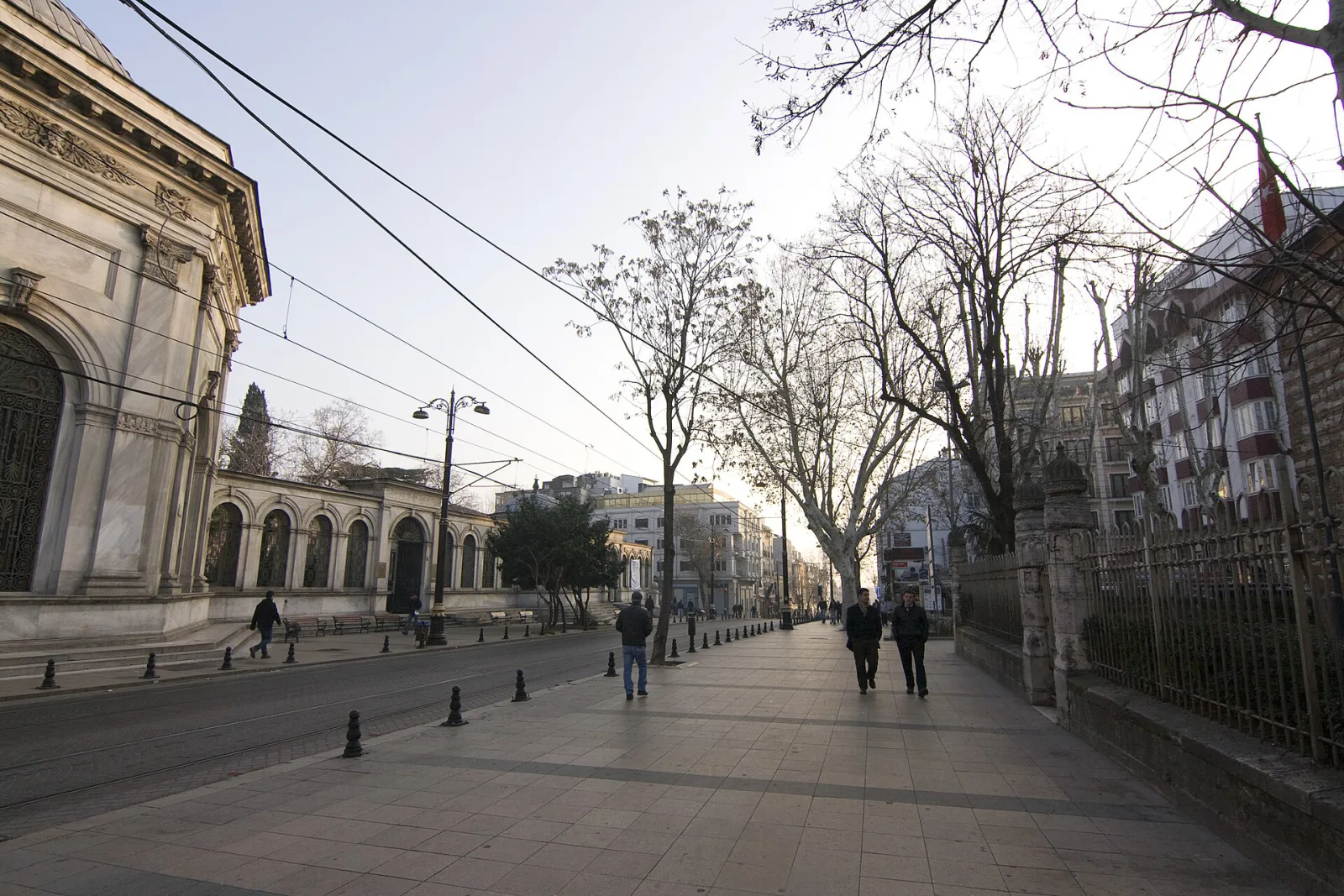 Köprülü Kütüphanesi, Fatih, İstanbul — Kültür Merkezi