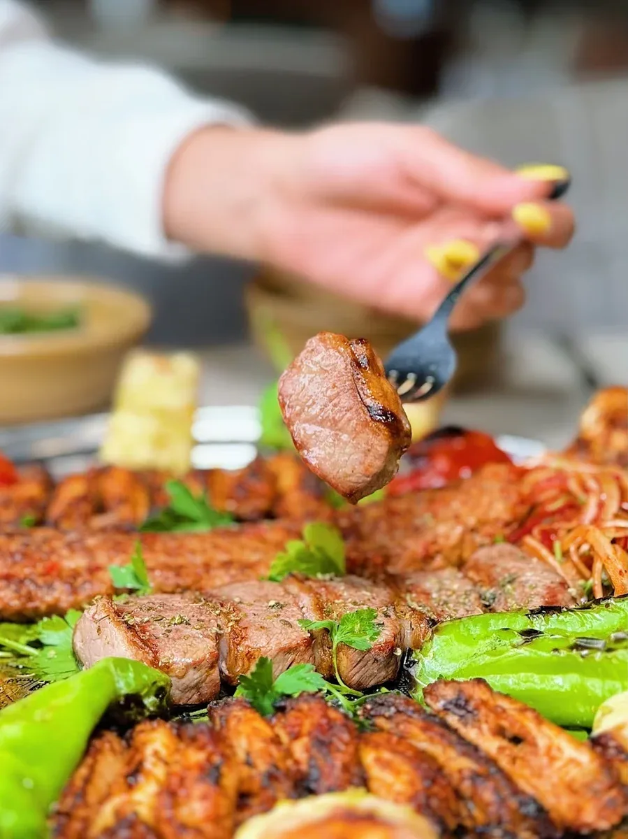 Muhabbet Et Kebap Trendist, Ataşehir, İstanbul — Restoran
