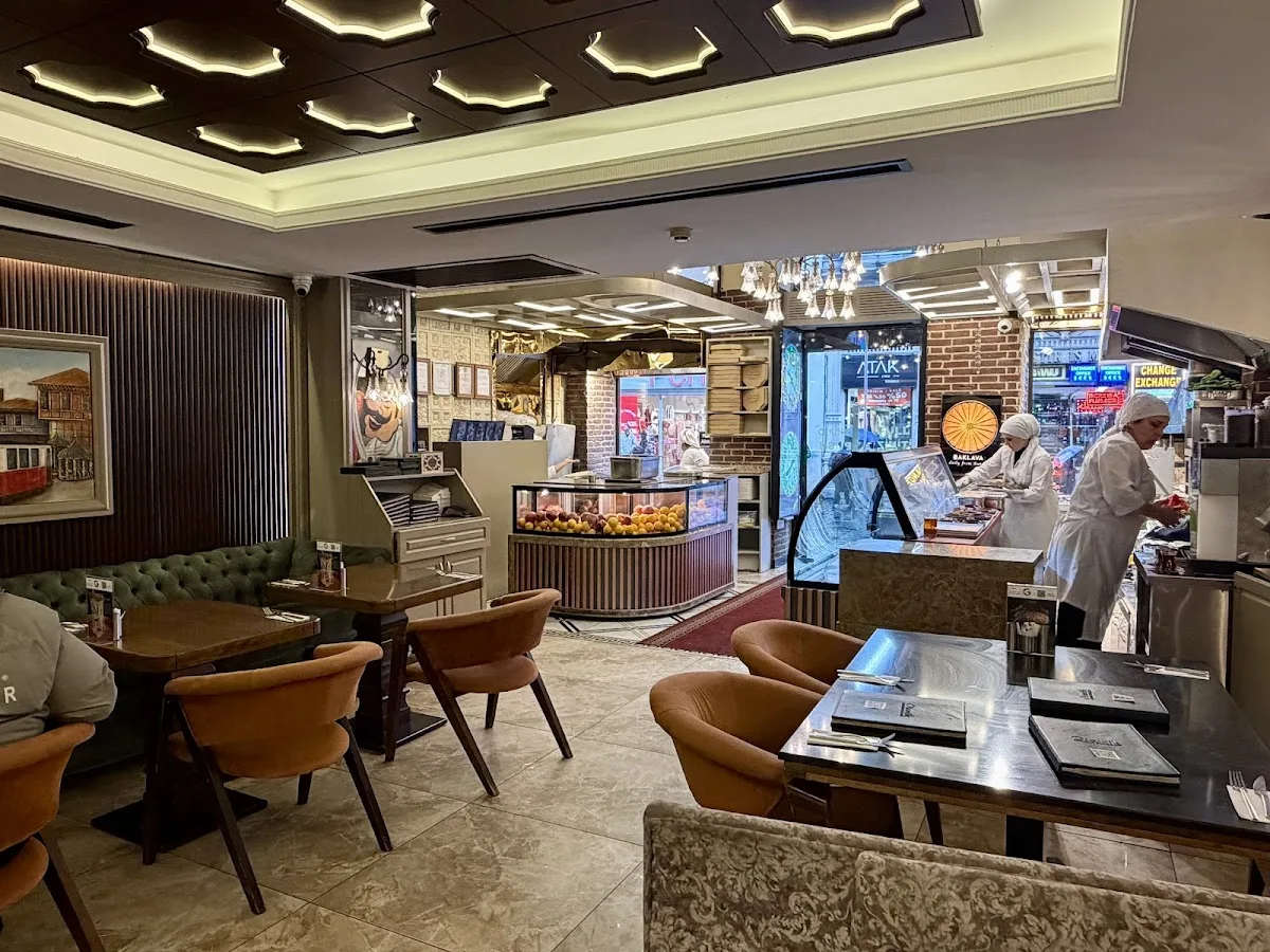 Otantik O Restaurant Cafe, Sultanbeyli, İstanbul — Kafe ve Pastane