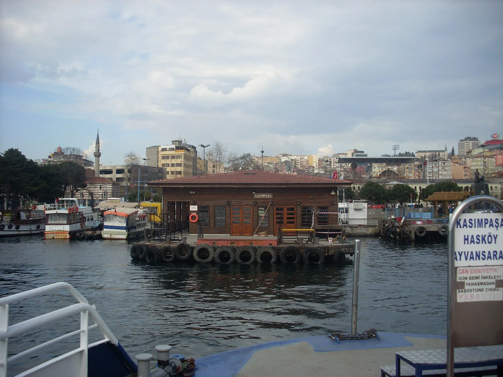 Kasımpaşa İskelesi, Beyoğlu, İstanbul — photo
