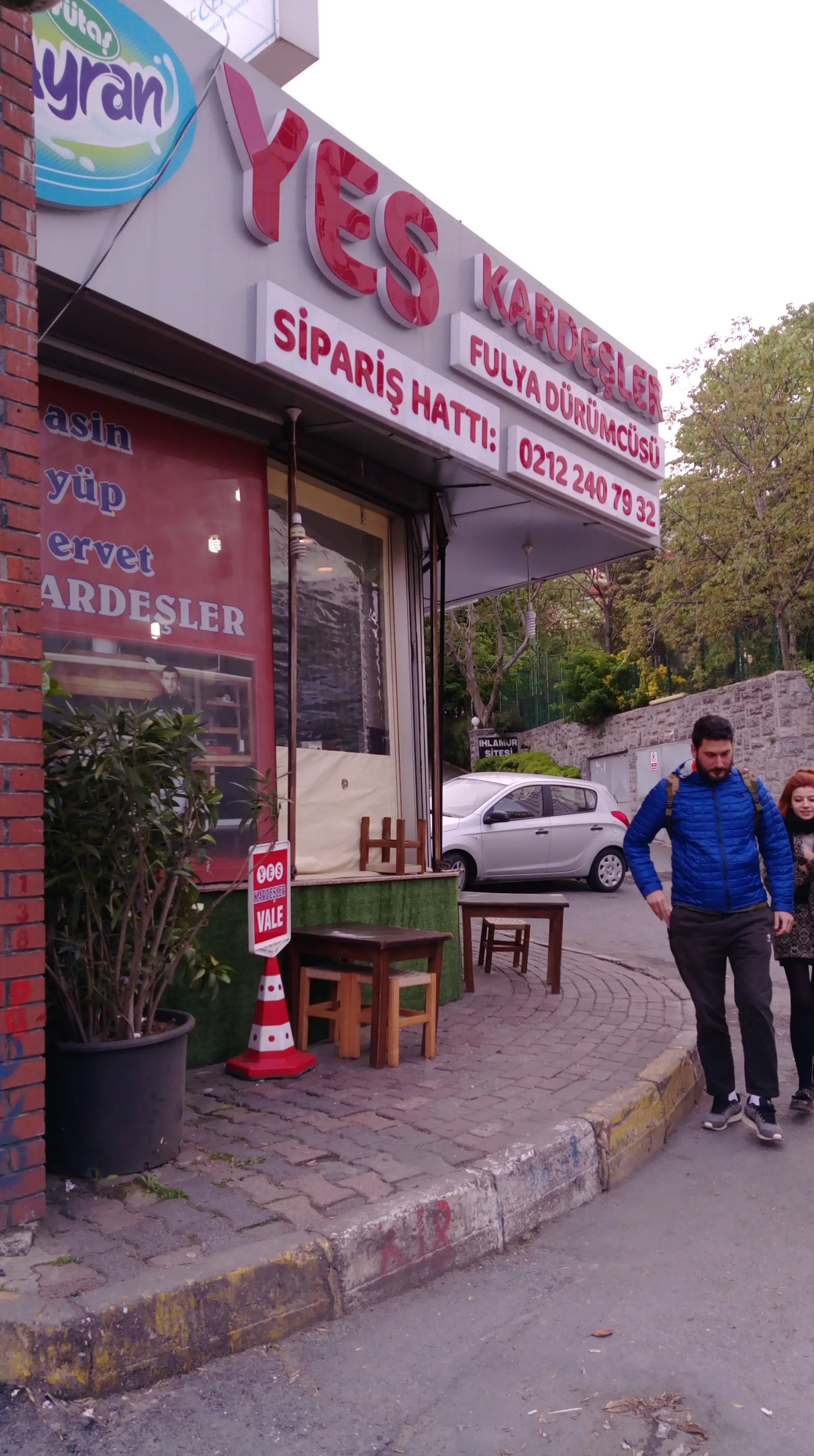 YES Kardesler, Şişli