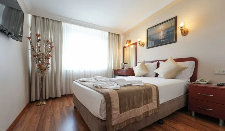 Hotel akyıldız, Fatih