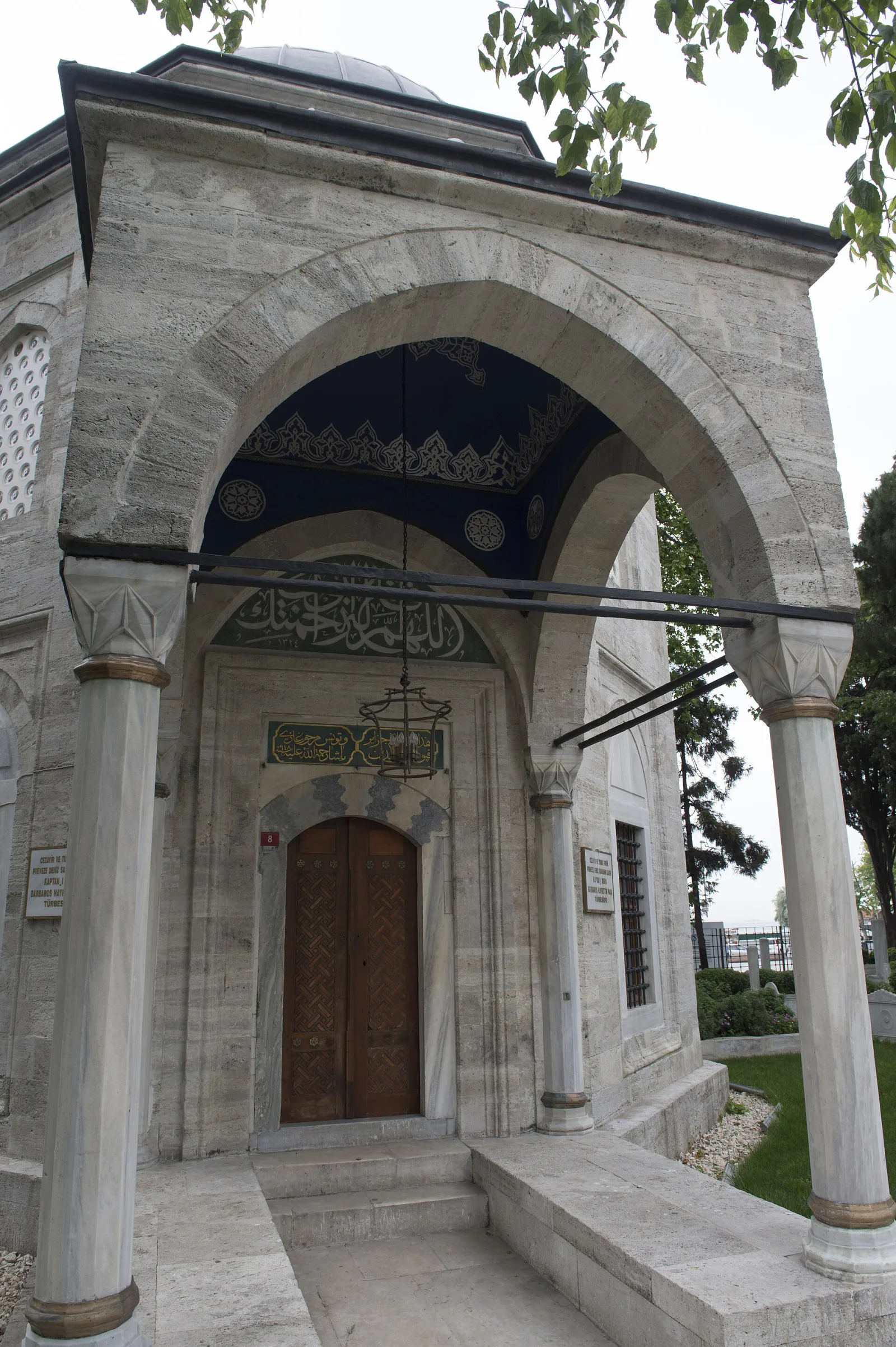 Barbaros Hayreddin Paşa Türbesi, Beşiktaş, İstanbul — photo