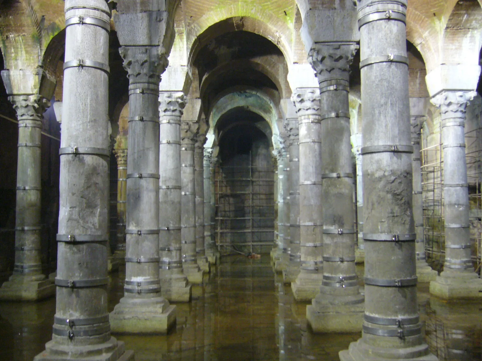 Şerefiye Sarnıcı, Fatih, İstanbul — Tarihi Yapı
