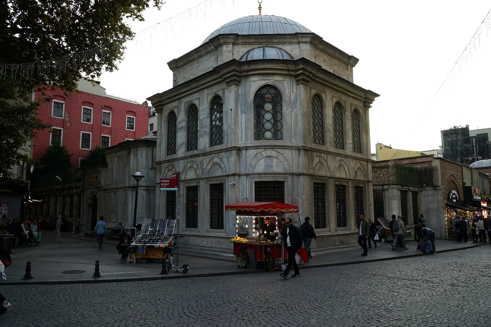 I. Abdülhamid Türbesi, Beyoğlu, İstanbul — Tarihi Yapı