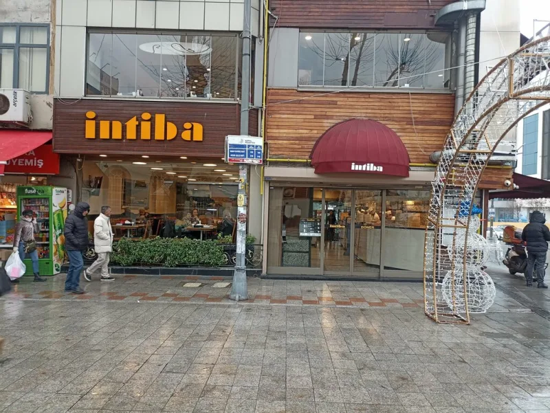 Intiba, Kartal