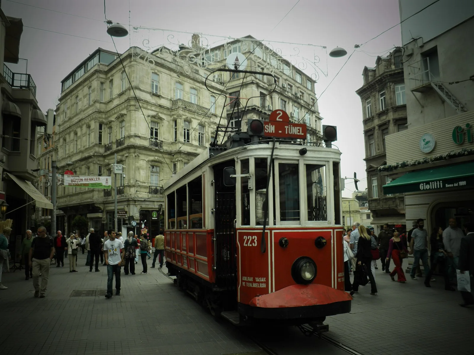 Mezzo Bar, Beyoğlu, İstanbul