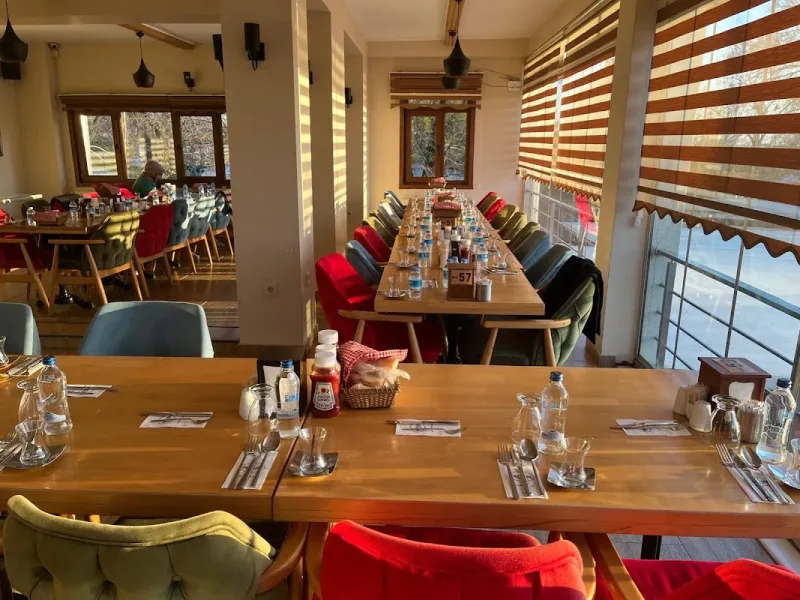 Fes Cafe & Restaurant, Silivri, İstanbul — Kafe ve Pastane