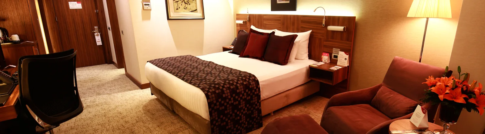 Crowne Plaza, Şişli, İstanbul — Otel