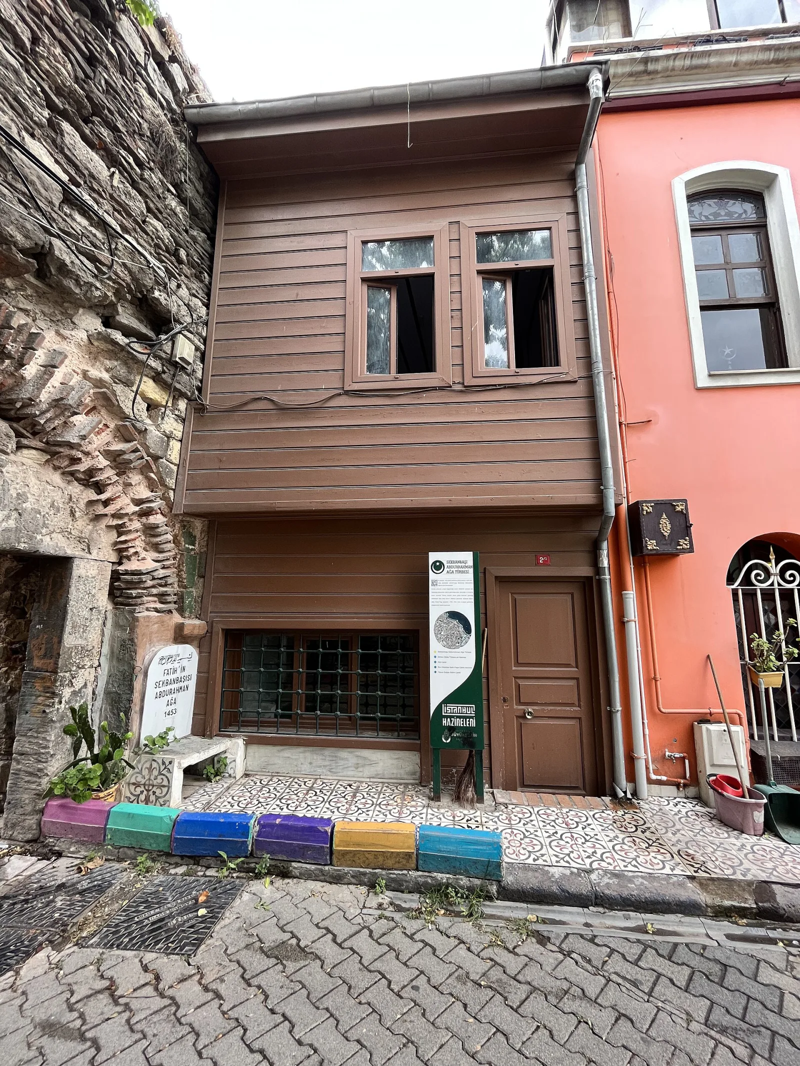 Sekbanbaşı Abdurrahman Ağa Türbesi, Fatih, İstanbul — Tarihi Yapı