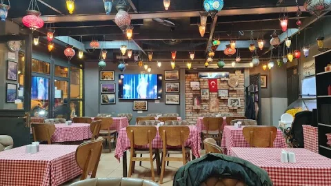 Ozi Pizza and Pasta, Fatih, İstanbul — Restoran