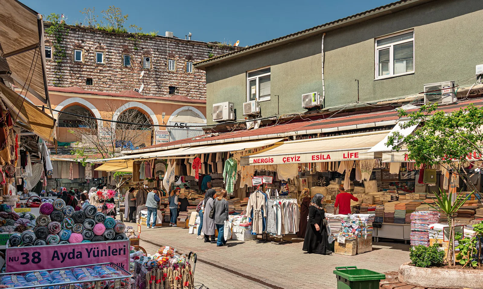Kürkçü Hanı, Fatih, İstanbul — Çarşı