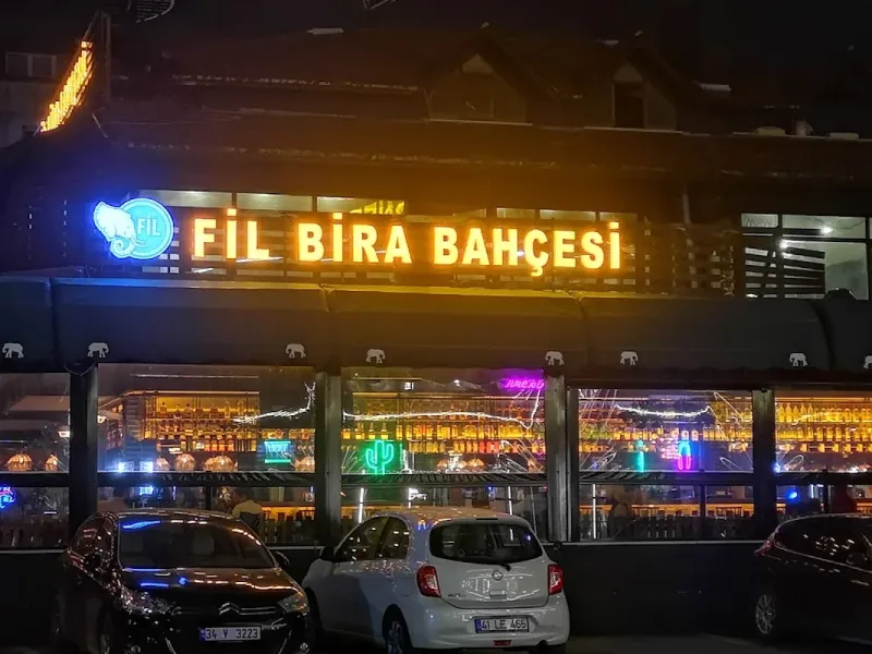 Fil Bira Bahçesi, Kadıköy, İstanbul