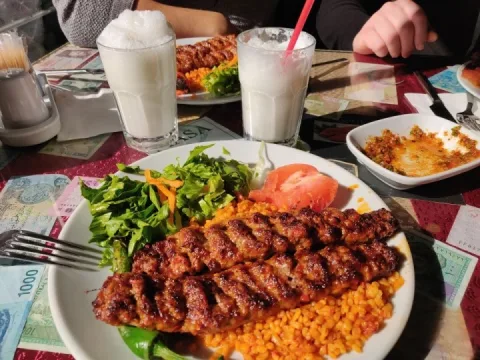 Ortaklar Kebab Lahmacun, Fatih