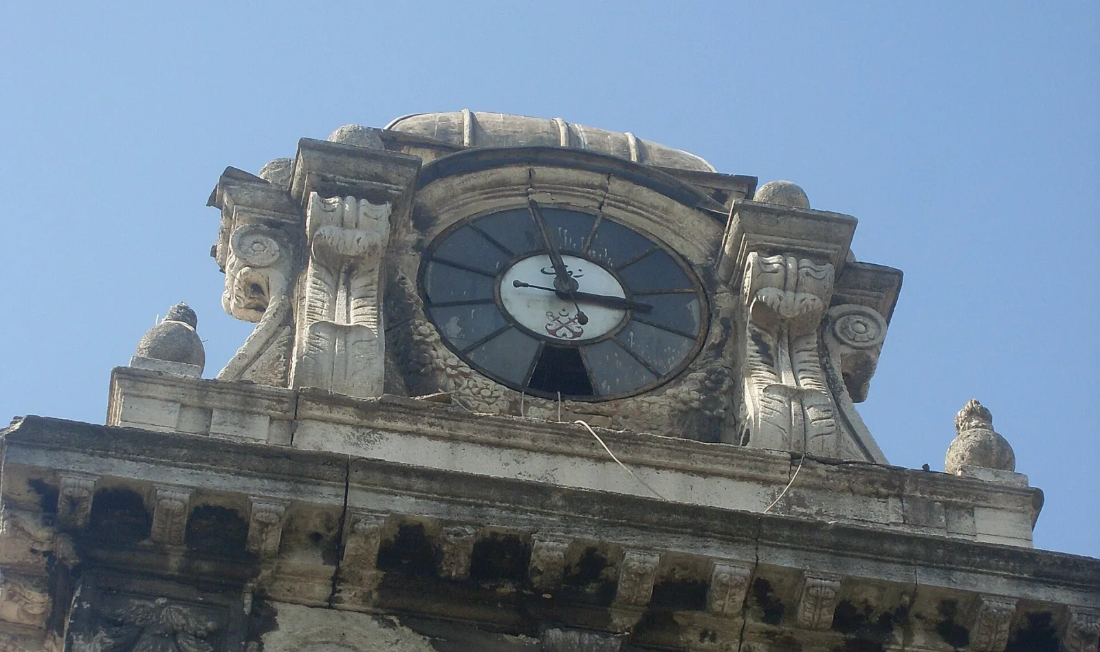 Tophane Saat Kulesi, Beyoğlu, İstanbul — photo