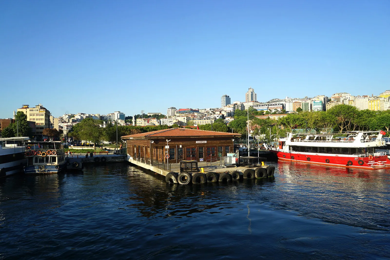 Kasımpaşa İskelesi, Beyoğlu