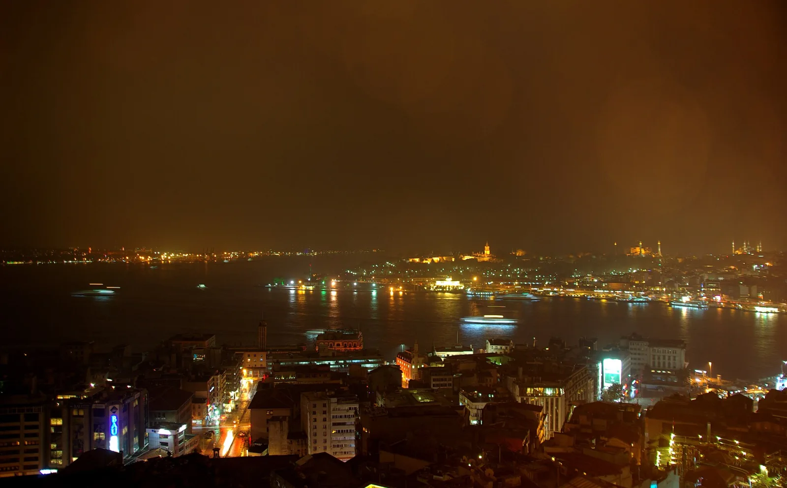 Komün, Beyoğlu