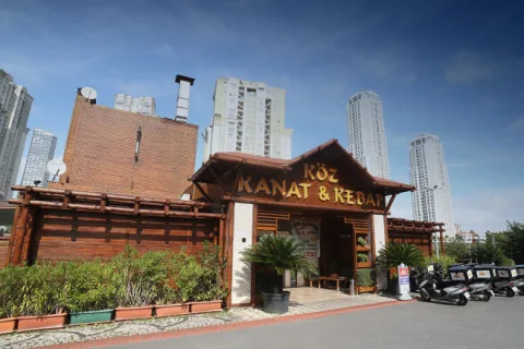 Köz Kanat, Kartal, İstanbul