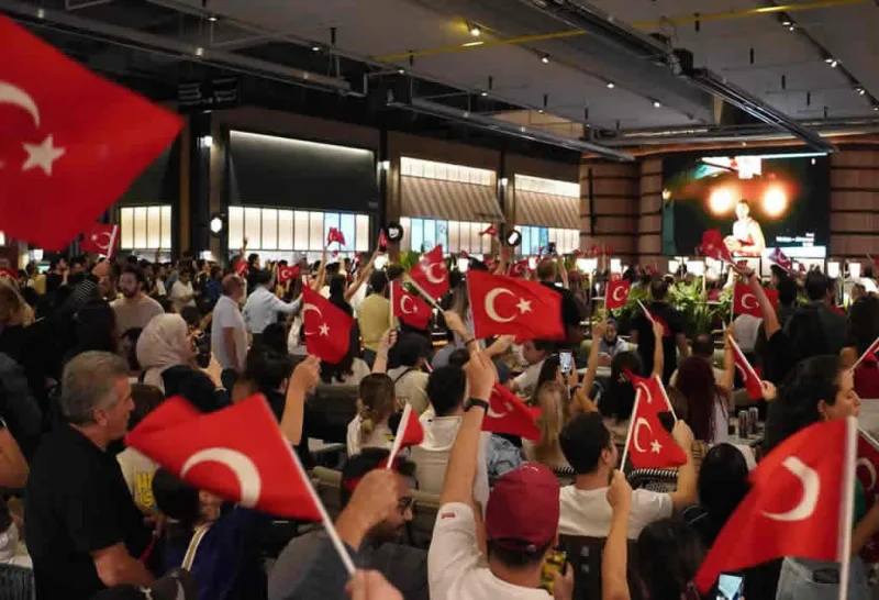 Terminal Kafe, Kadıköy, İstanbul — Kafe ve Pastane
