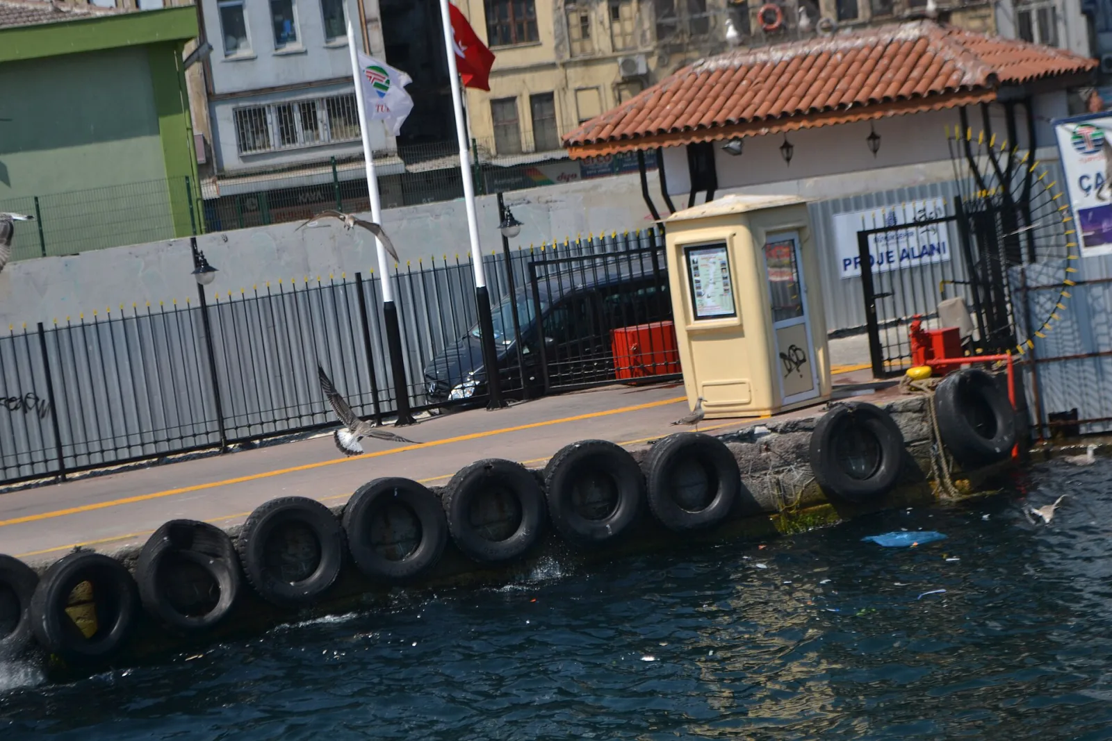 Karaköy İskelesi, Beyoğlu, İstanbul — photo