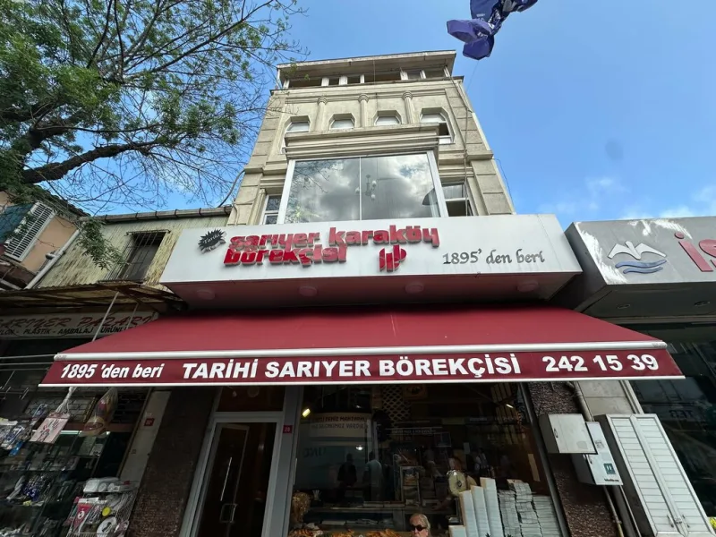 Sarıyer börekçisi, Fatih