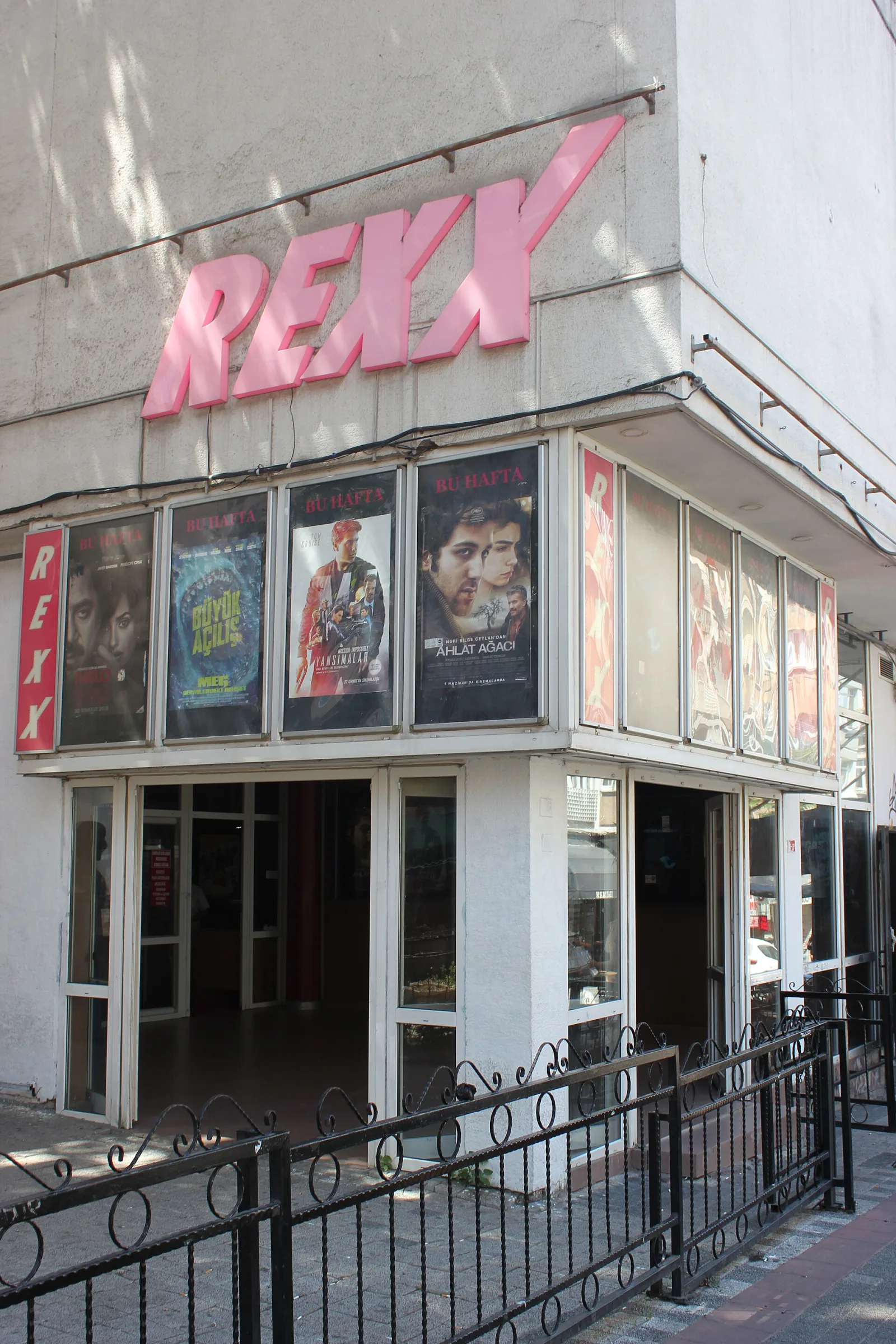 Rexx Sineması, Kadıköy