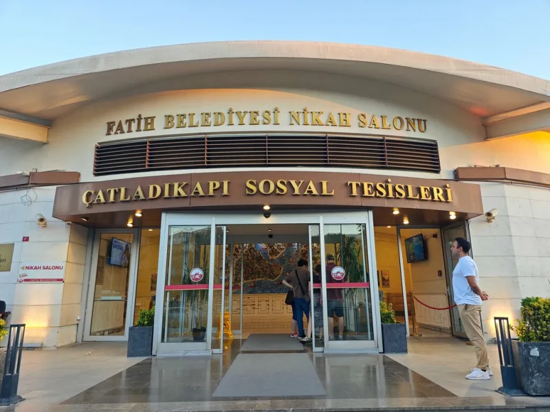 Fatih Belediyesi çatladikapi sosyal tesisi, Fatih, İstanbul — Restoran