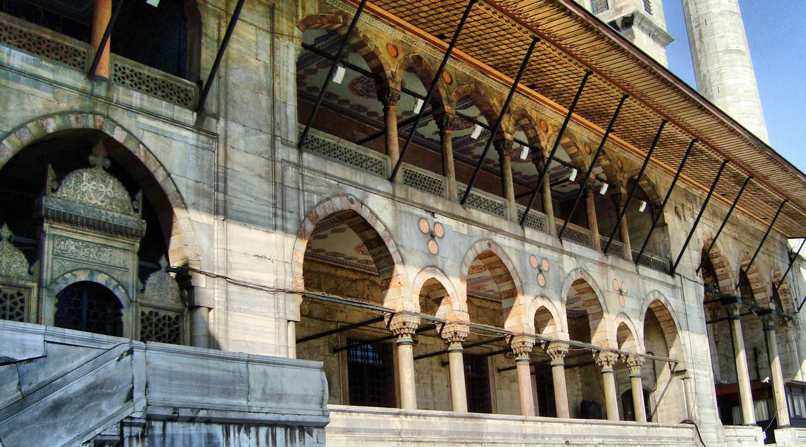 Yeni Cami, Beyoğlu
