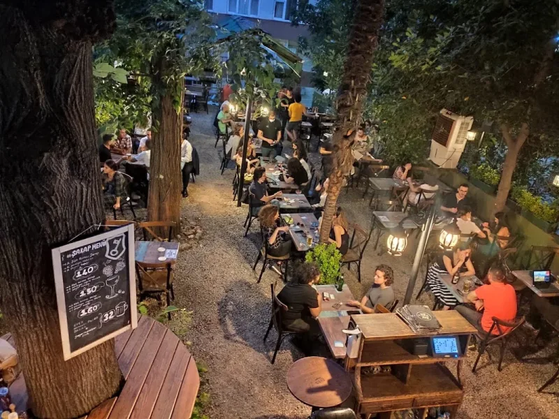 Zeytin Kafe Bar, Kadıköy