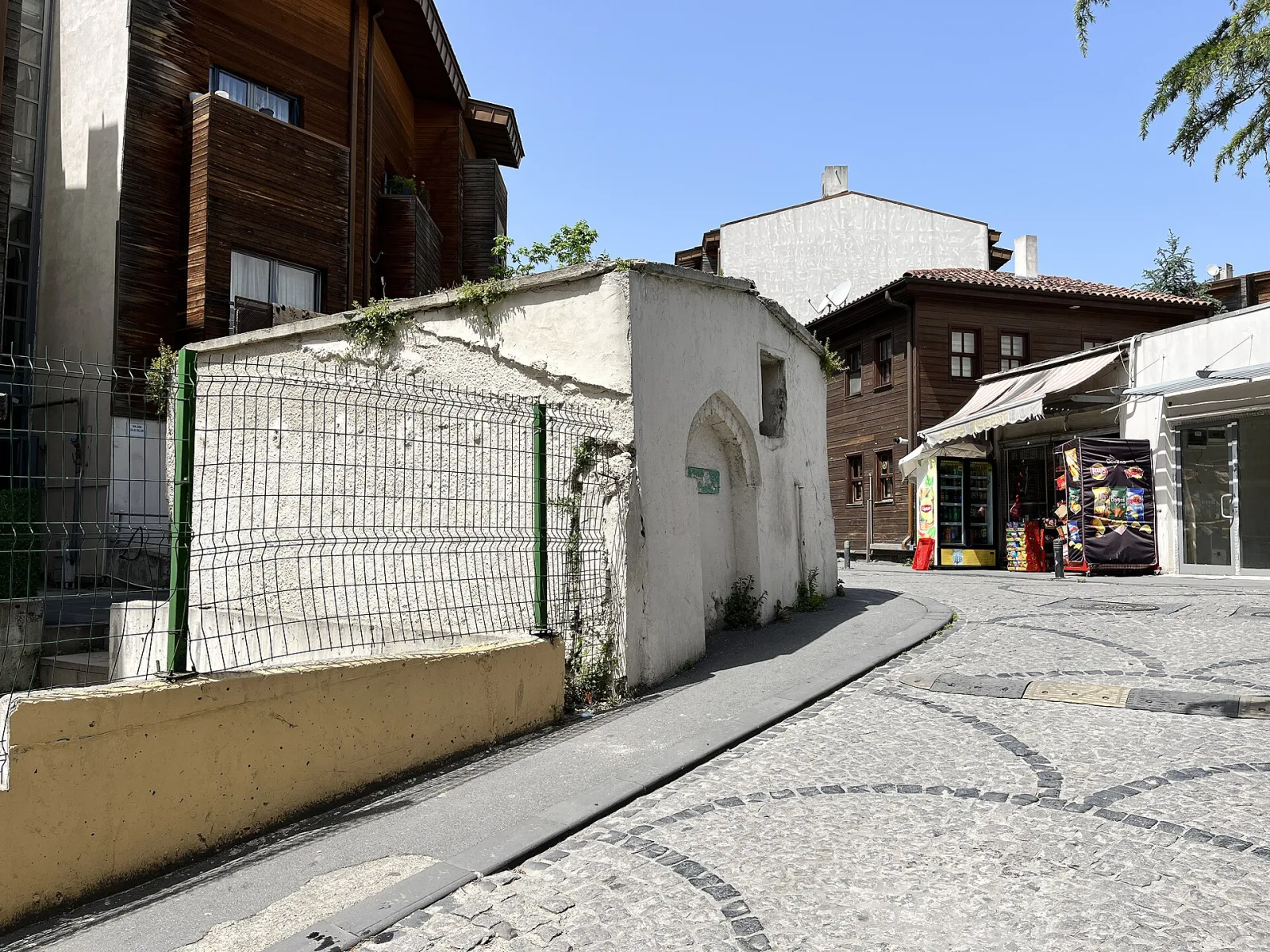 Ahmed Ağa Çeşmesi (Karagümrük), Fatih, İstanbul — Tarihi Yapı