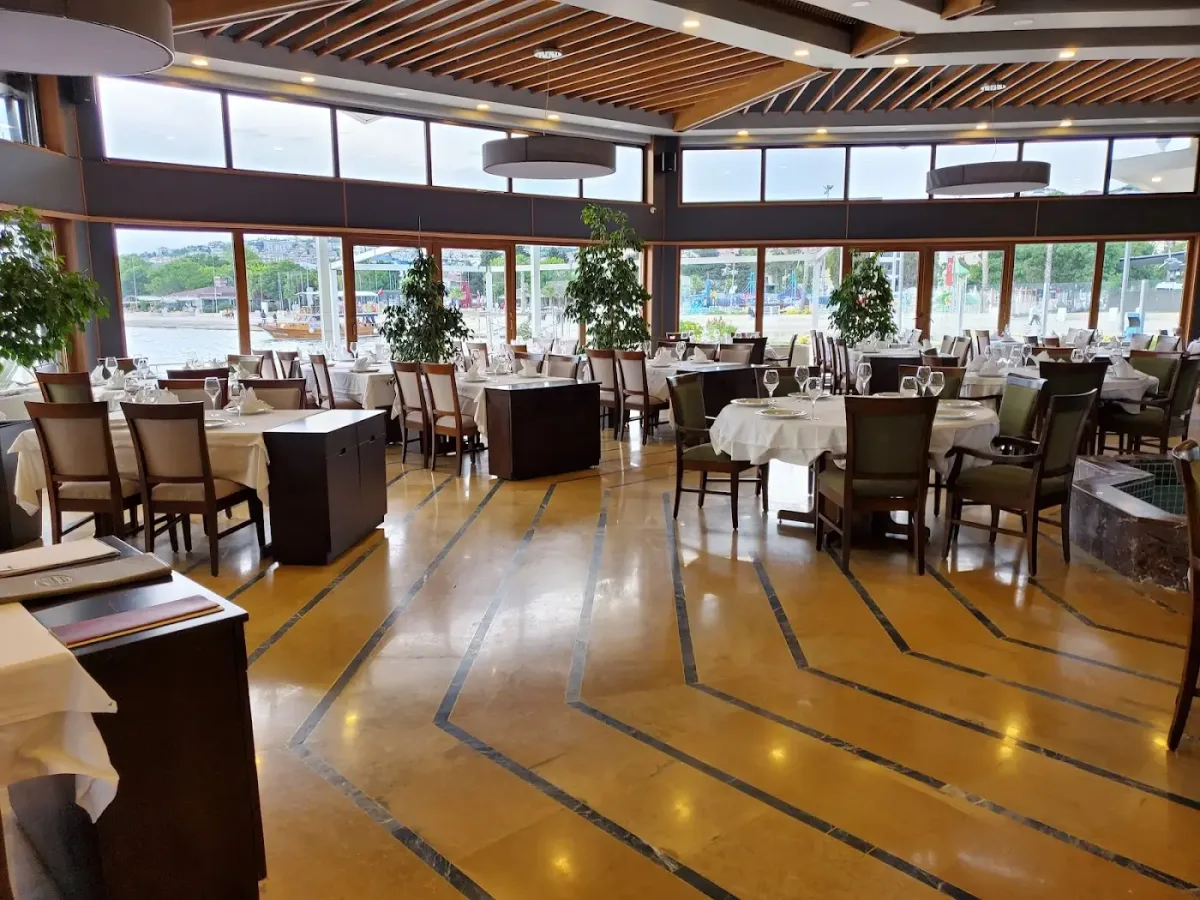 Albatros Restoran, Büyükçekmece, İstanbul — Restoran