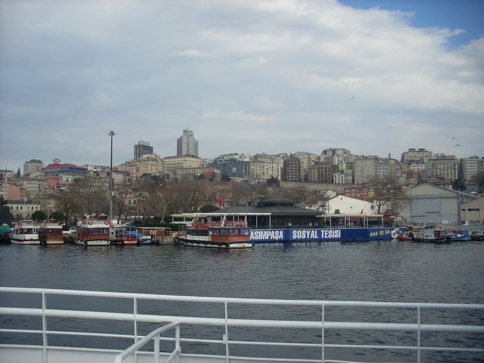 Kasımpaşa İskelesi, Beyoğlu, İstanbul — photo