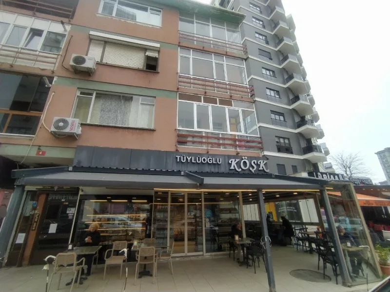 Tuyluoglu Fırın, Kadıköy, İstanbul — Kafe ve Pastane