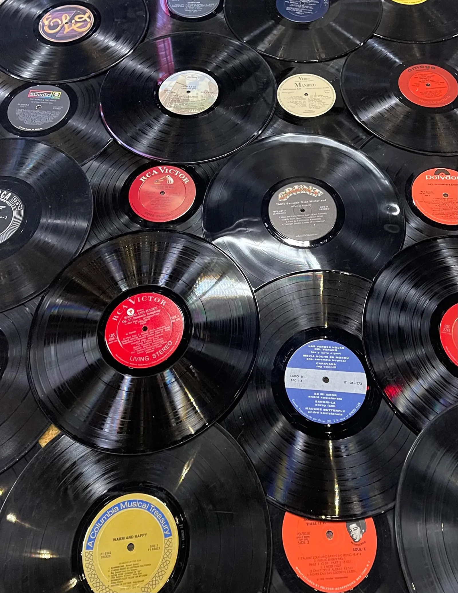 Vinyl Waffle & Coffee Shop, Avcılar, İstanbul — Kafe ve Pastane