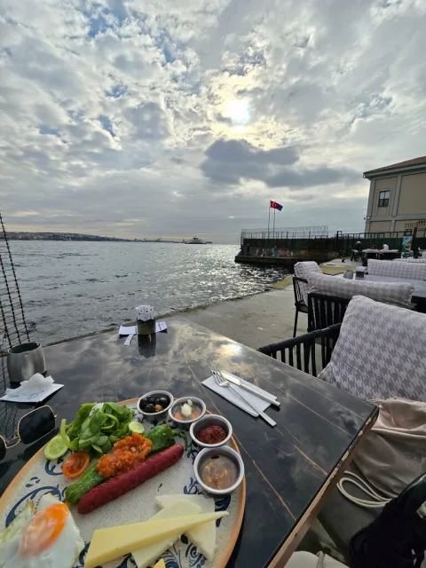 Servet Cafe, Beyoğlu