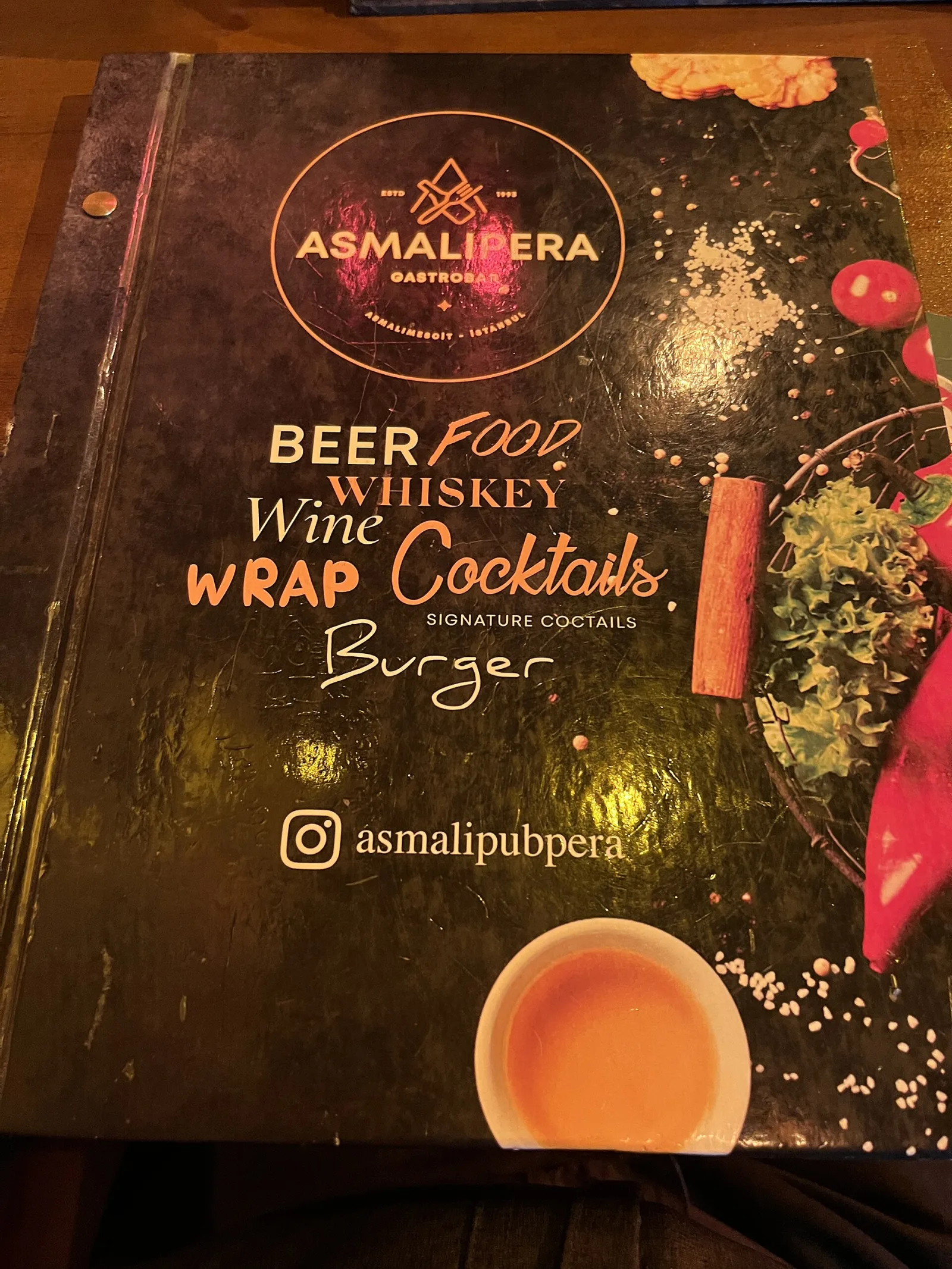 Asmalıpera Pub, Beyoğlu, İstanbul