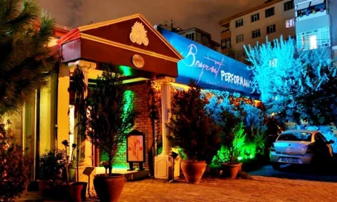 Beyrut Performance, Kartal