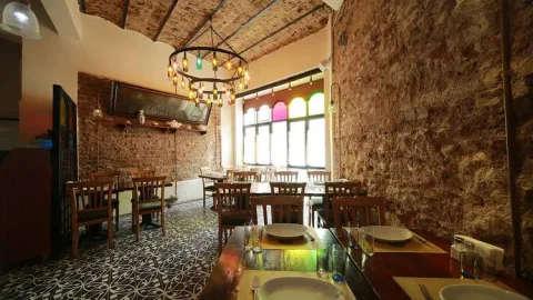AGORA Meyhanesi 1890, Fatih, İstanbul — Restoran