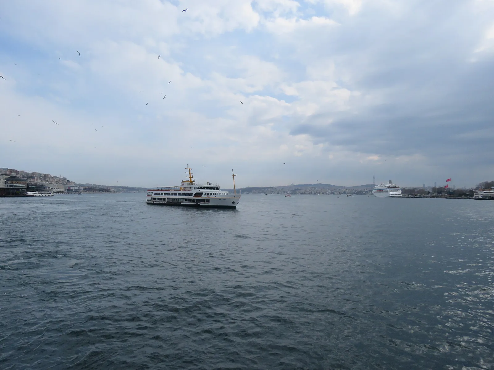 Eminönü İskelesi, Beyoğlu, İstanbul — photo