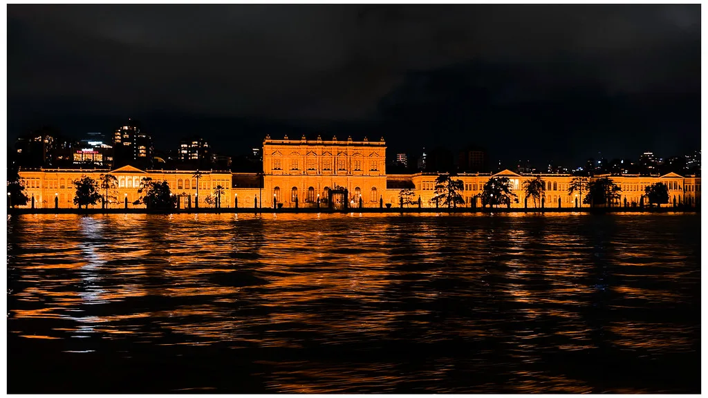 LC WAIKIKI Ümraniye, Ümraniye, İstanbul — Restoran