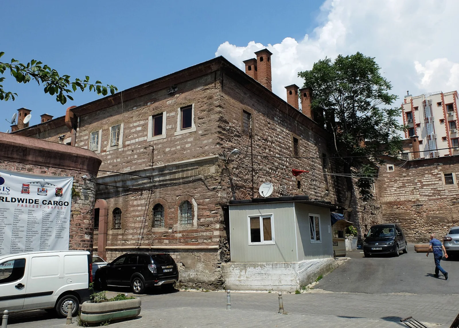 Laleli Çukurçeşme Hanı, Fatih, İstanbul — photo
