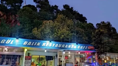 Gül Balık Restorant&Cafe, Beykoz, İstanbul — Kafe ve Pastane