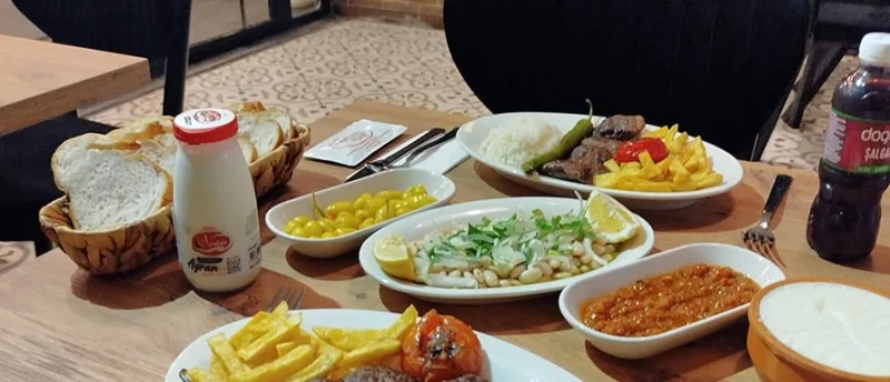 Kahuri Köfte, Ataşehir, İstanbul — Restoran